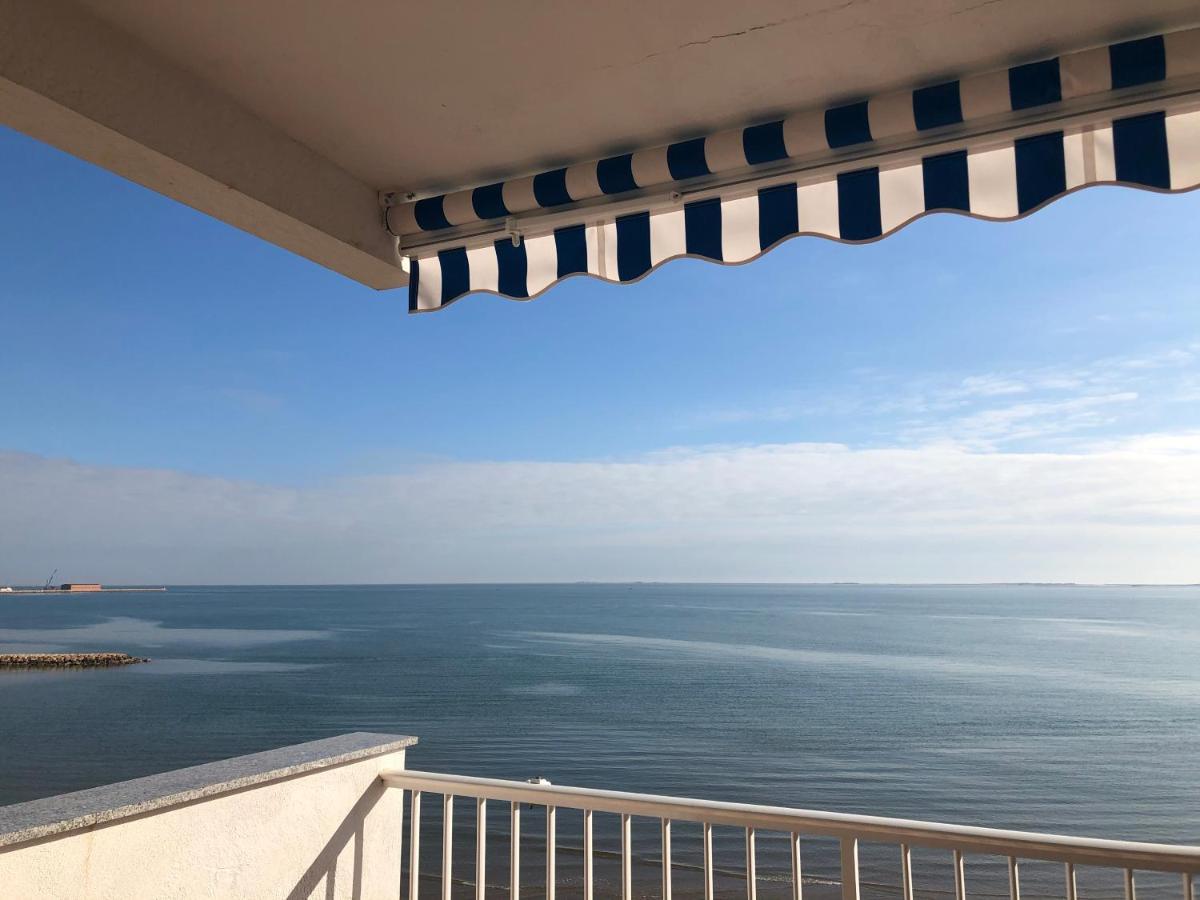 Apartamento En Primera Linea De Mar Sant Carlos de la Ràpita المظهر الخارجي الصورة
