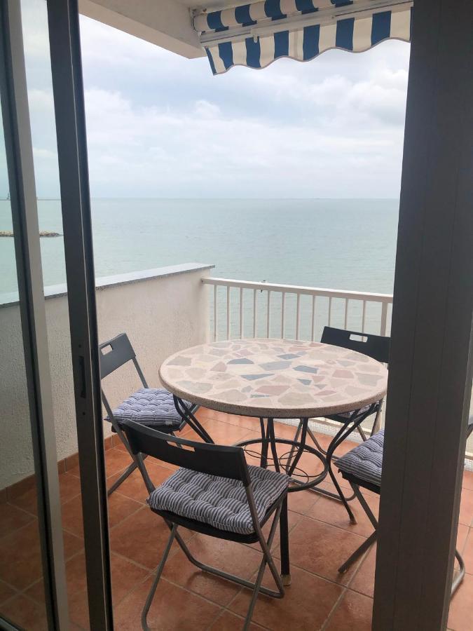 Apartamento En Primera Linea De Mar Sant Carlos de la Ràpita المظهر الخارجي الصورة